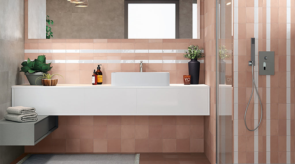 Stylish Solutions for Compact Spaces: 13 Small Bathroom Tile Trends